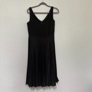 Banana Republic Womens Sleeveless V Neck Pleated Cocktail Dress Black Size 6